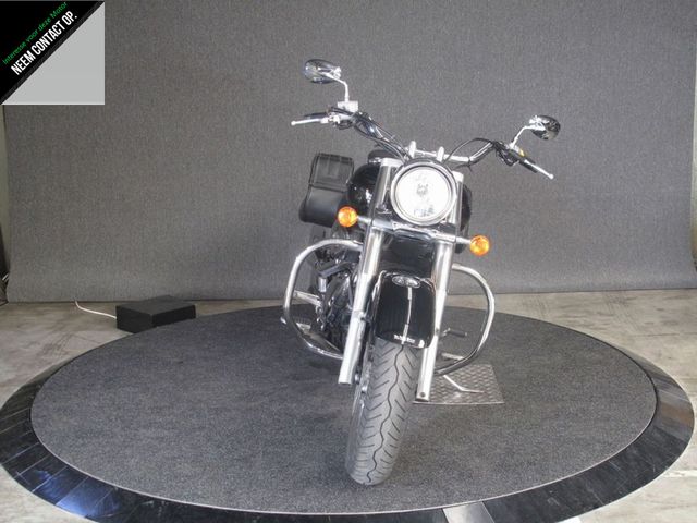 suzuki - c-800-intruder