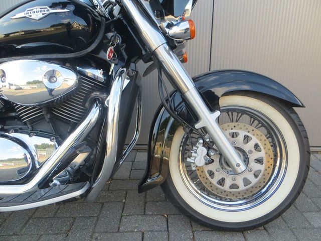 suzuki - c-800-intruder