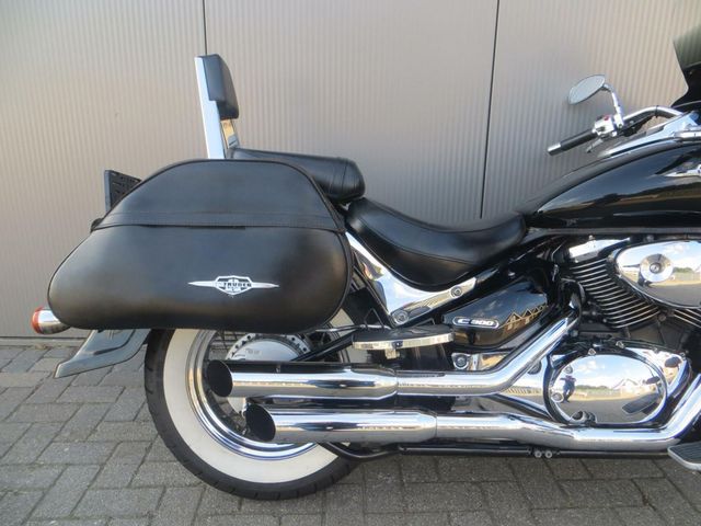 suzuki - c-800-intruder