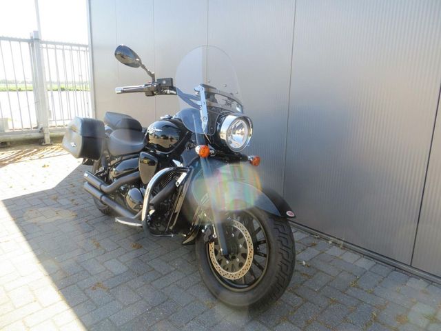 suzuki - c-800-intruder