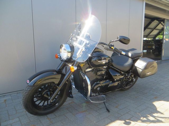 suzuki - c-800-intruder