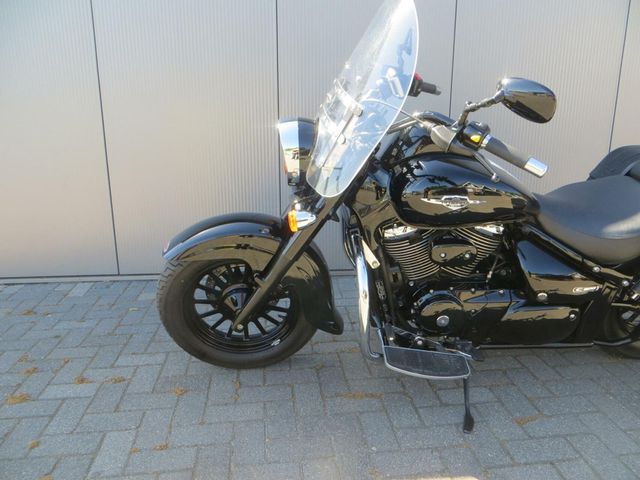suzuki - c-800-intruder