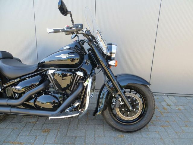 suzuki - c-800-intruder