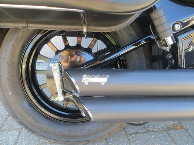 suzuki - c-800-intruder