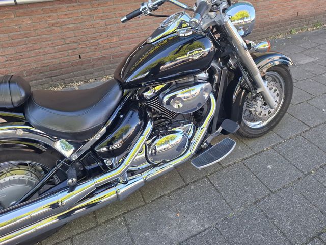 suzuki - c-800-intruder