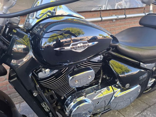 suzuki - c-800-intruder