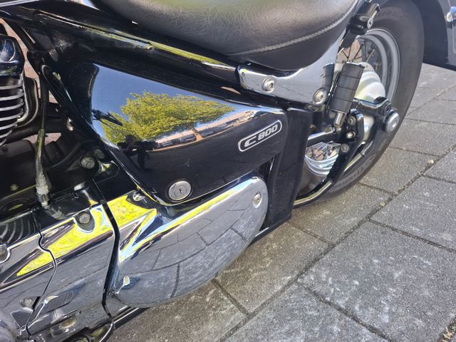 suzuki - c-800-intruder