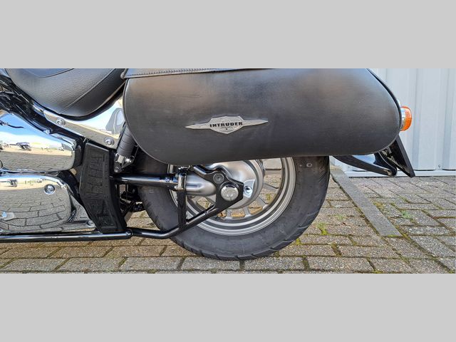 suzuki - c-800-intruder-classic