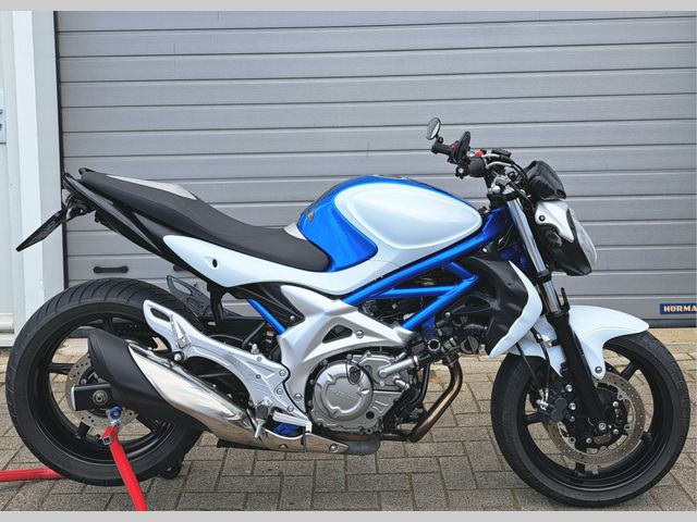 suzuki - gladius