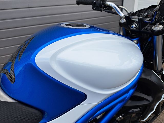 suzuki - gladius