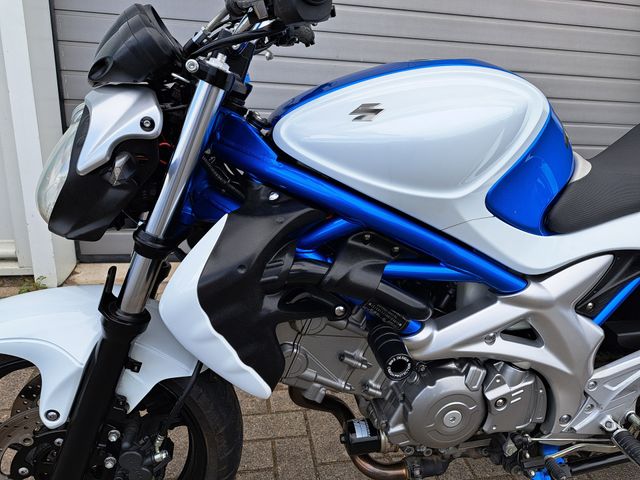 suzuki - gladius