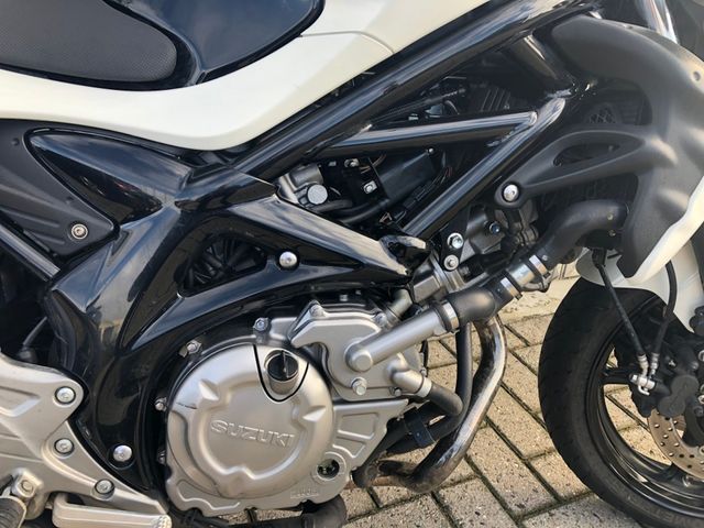 suzuki - gladius-abs