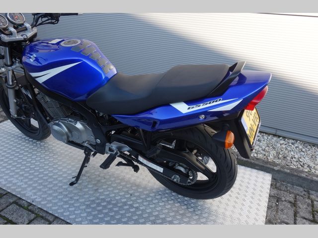 suzuki - gs-500-e