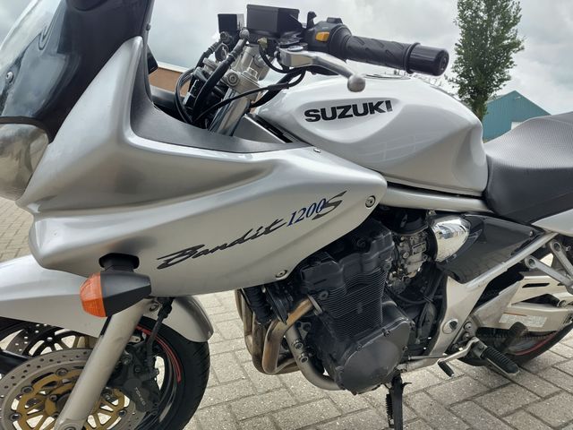 suzuki - gsf-1200-s-bandit