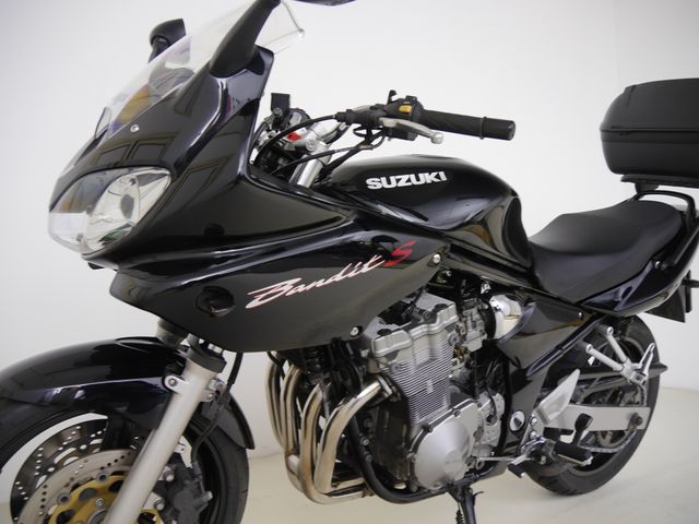 suzuki - gsf-600-s-bandit