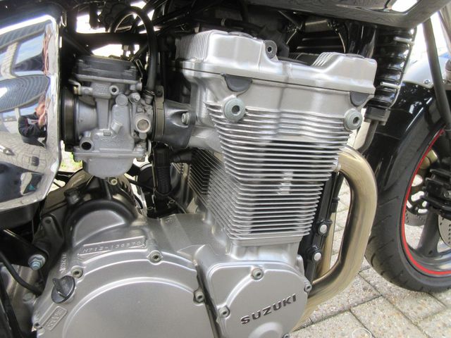 suzuki - gsf-600-s-bandit