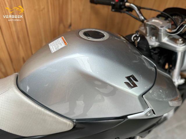 suzuki - gsr-600