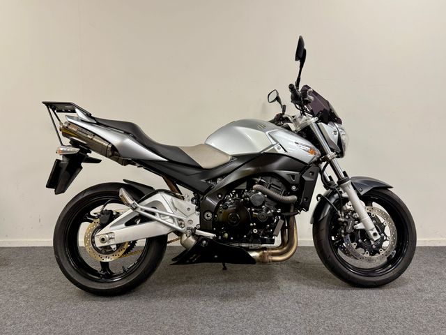 suzuki - gsr-600