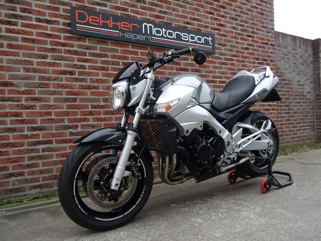 suzuki - gsr-600