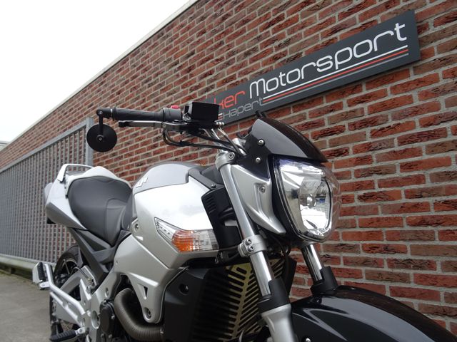 suzuki - gsr-600
