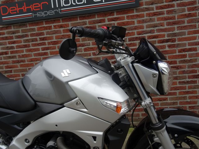 suzuki - gsr-600