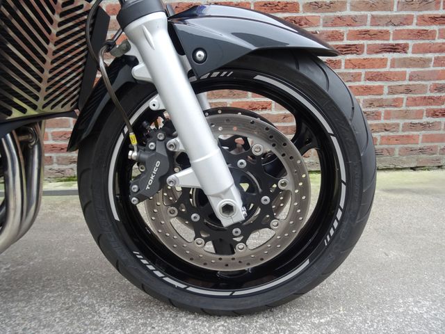 suzuki - gsr-600