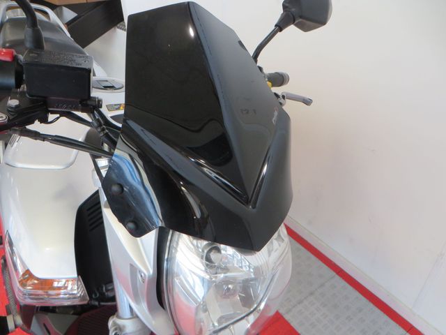 suzuki - gsr-600
