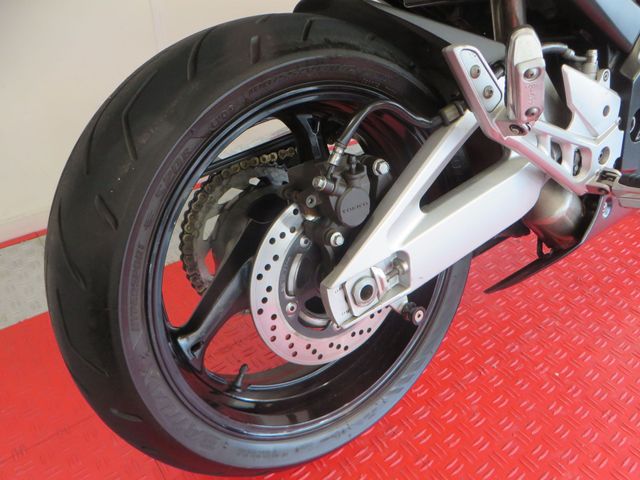 suzuki - gsr-600