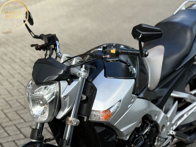 suzuki - gsr-600