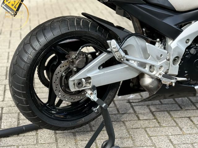 suzuki - gsr-600