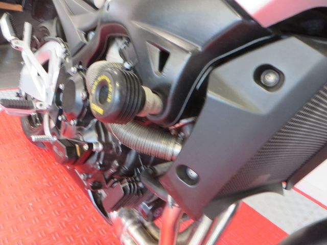 suzuki - gsr-600