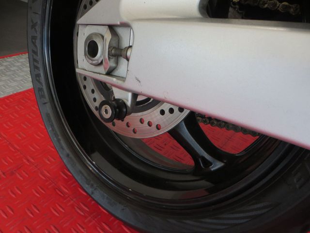 suzuki - gsr-600
