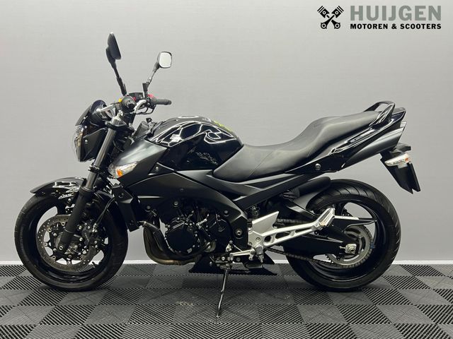 suzuki - gsr-600-a