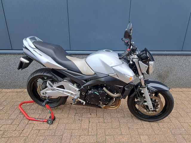 suzuki - gsr-600-a