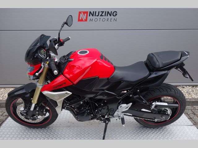 suzuki - gsr-750