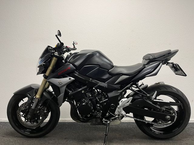 suzuki - gsr-750