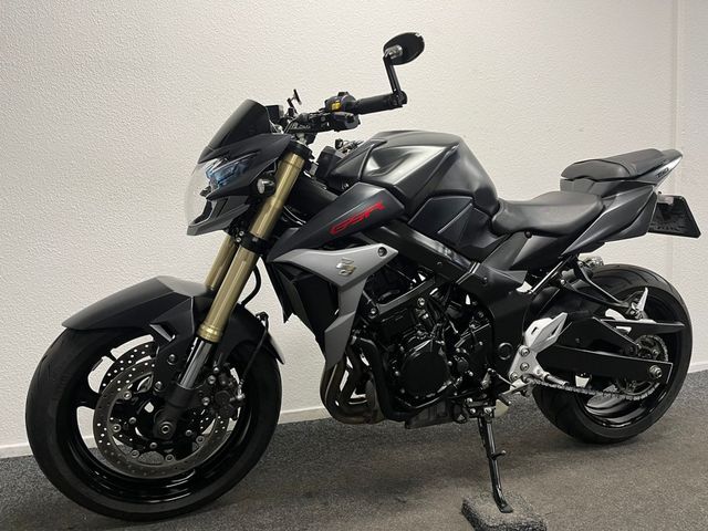 suzuki - gsr-750