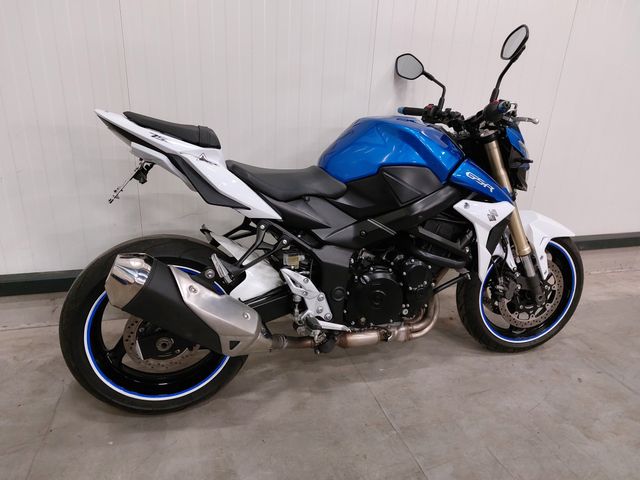 suzuki - gsr-750