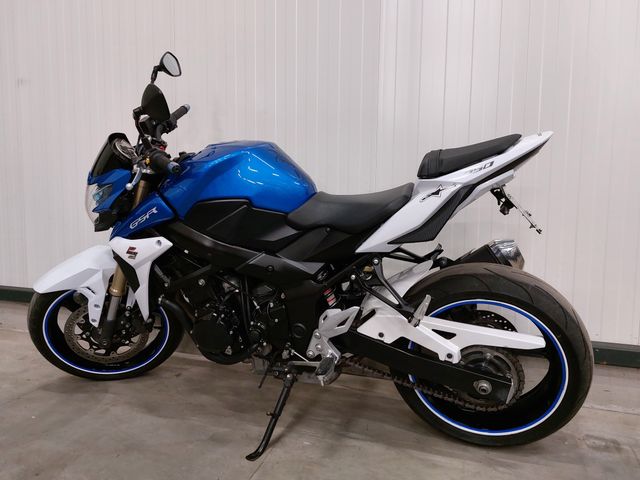 suzuki - gsr-750