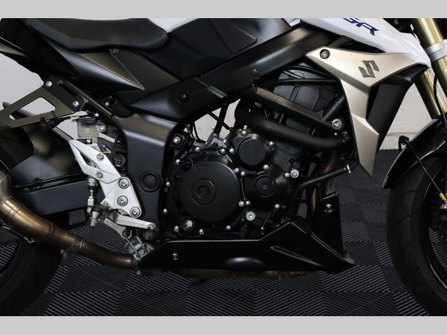 suzuki - gsr-750