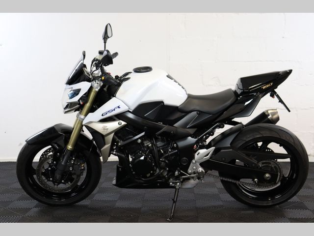 suzuki - gsr-750