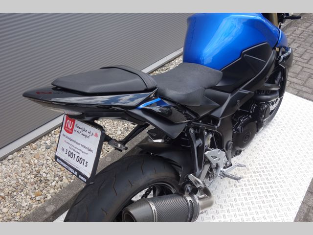 suzuki - gsr-750