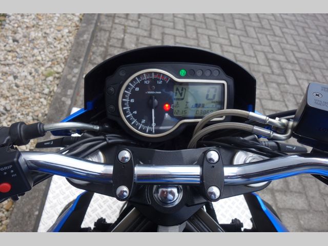 suzuki - gsr-750