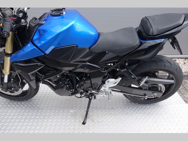 suzuki - gsr-750