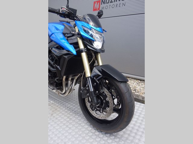 suzuki - gsr-750
