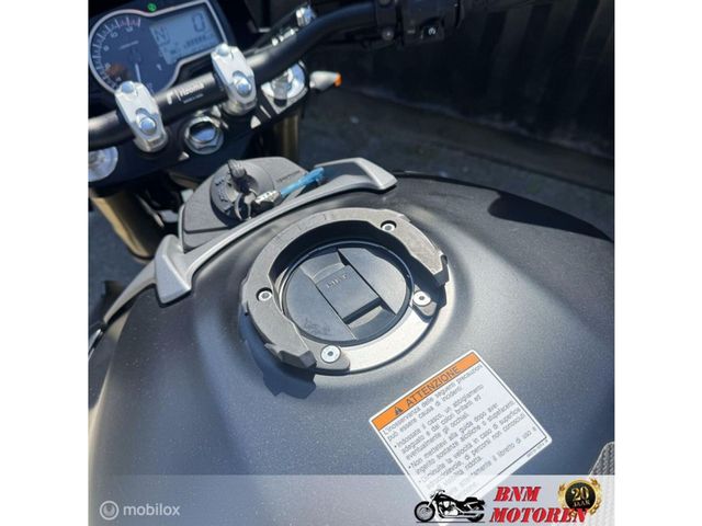 suzuki - gsr-750