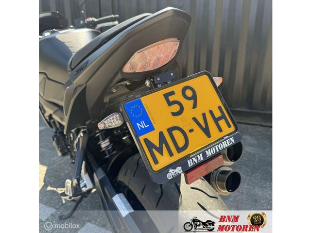 suzuki - gsr-750