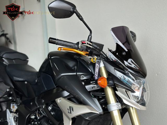 suzuki - gsr-750