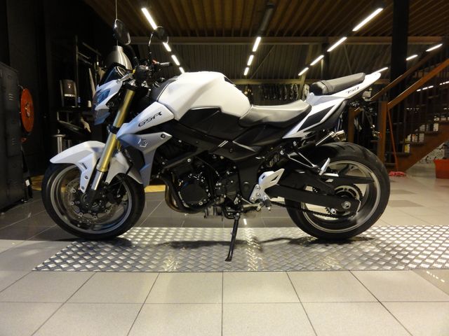 suzuki - gsr-750-a