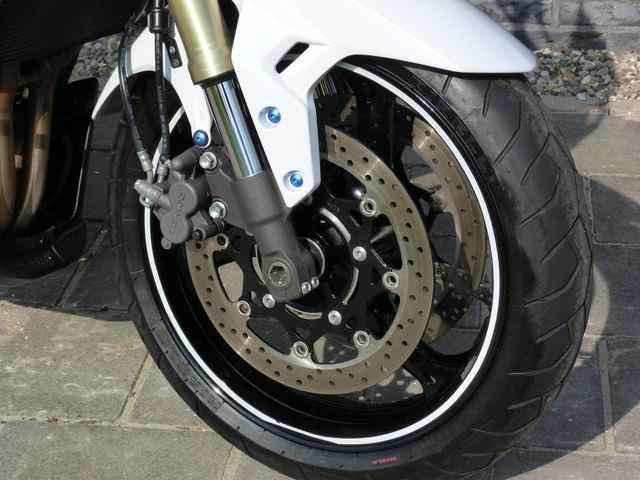 suzuki - gsr-750-a